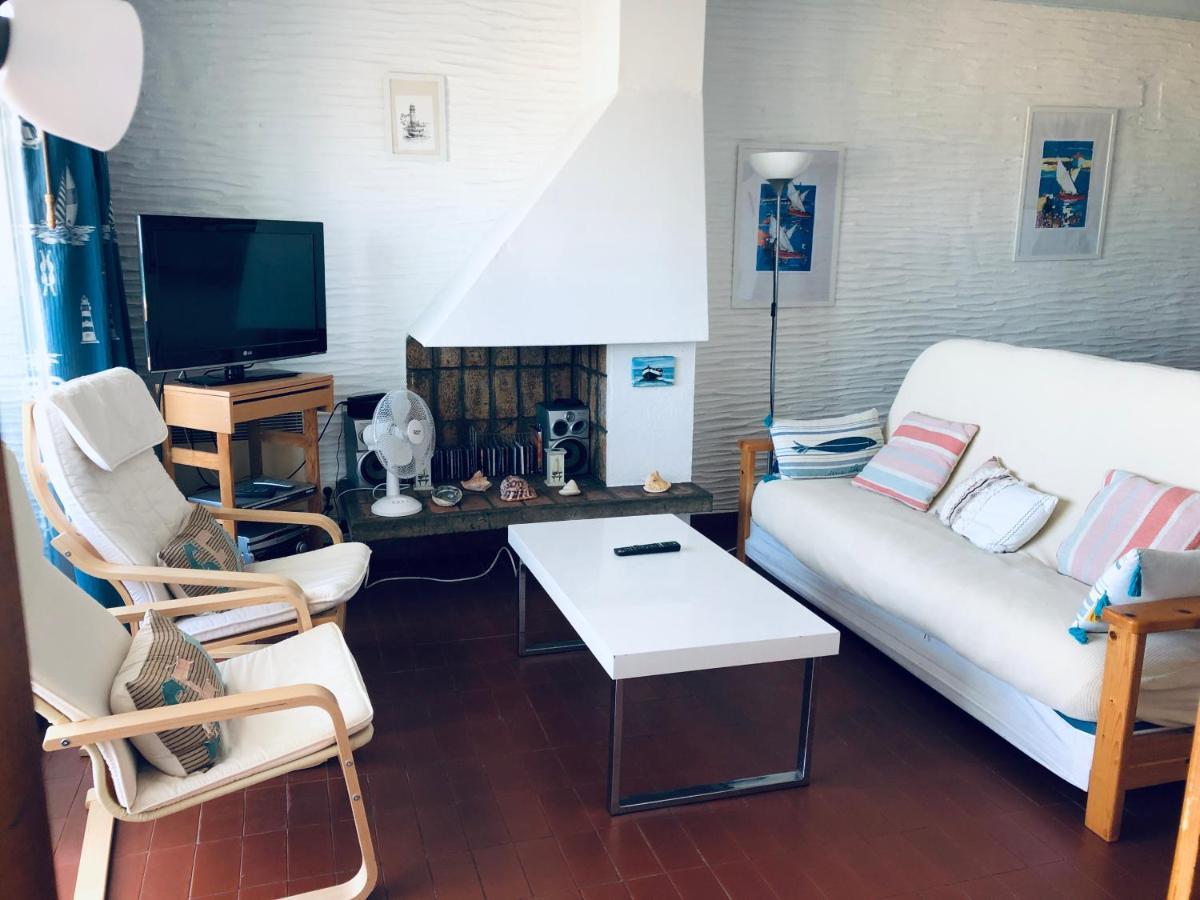 Sur La Plage, Vue Sur Mer, Spacieux T3 Au Calme Сен-Сиприен Экстерьер фото